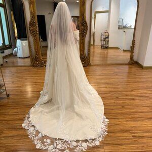 100" off-white wedding veil with embroidery